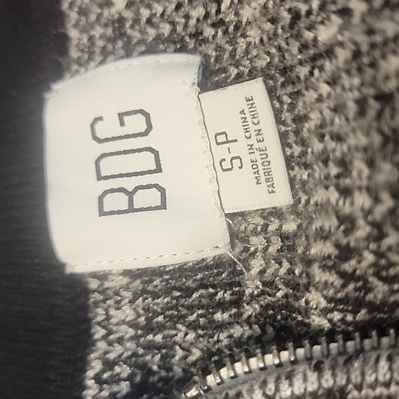 BDG sweater - Picture 3 of 5